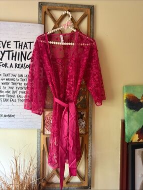 Women's Sheer Lace Kimono- Fuchsia